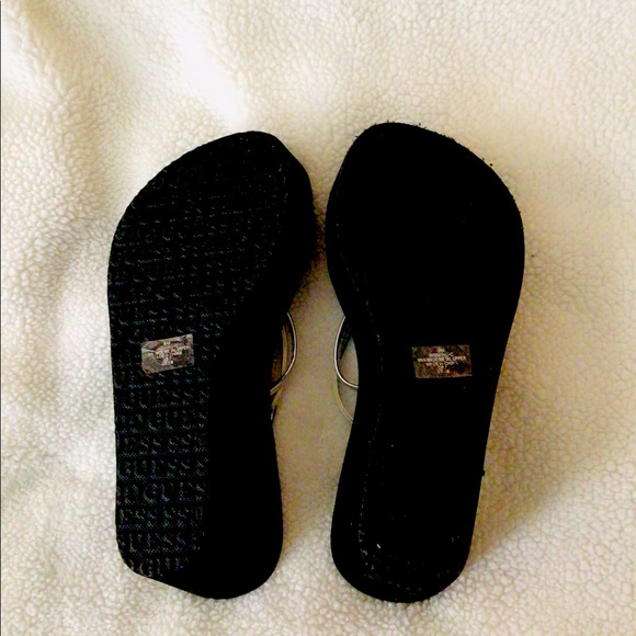 WOMEN’S GUESS WEDGE FLIPS ON SANDALS FOR SALE - Picture 4 of 4